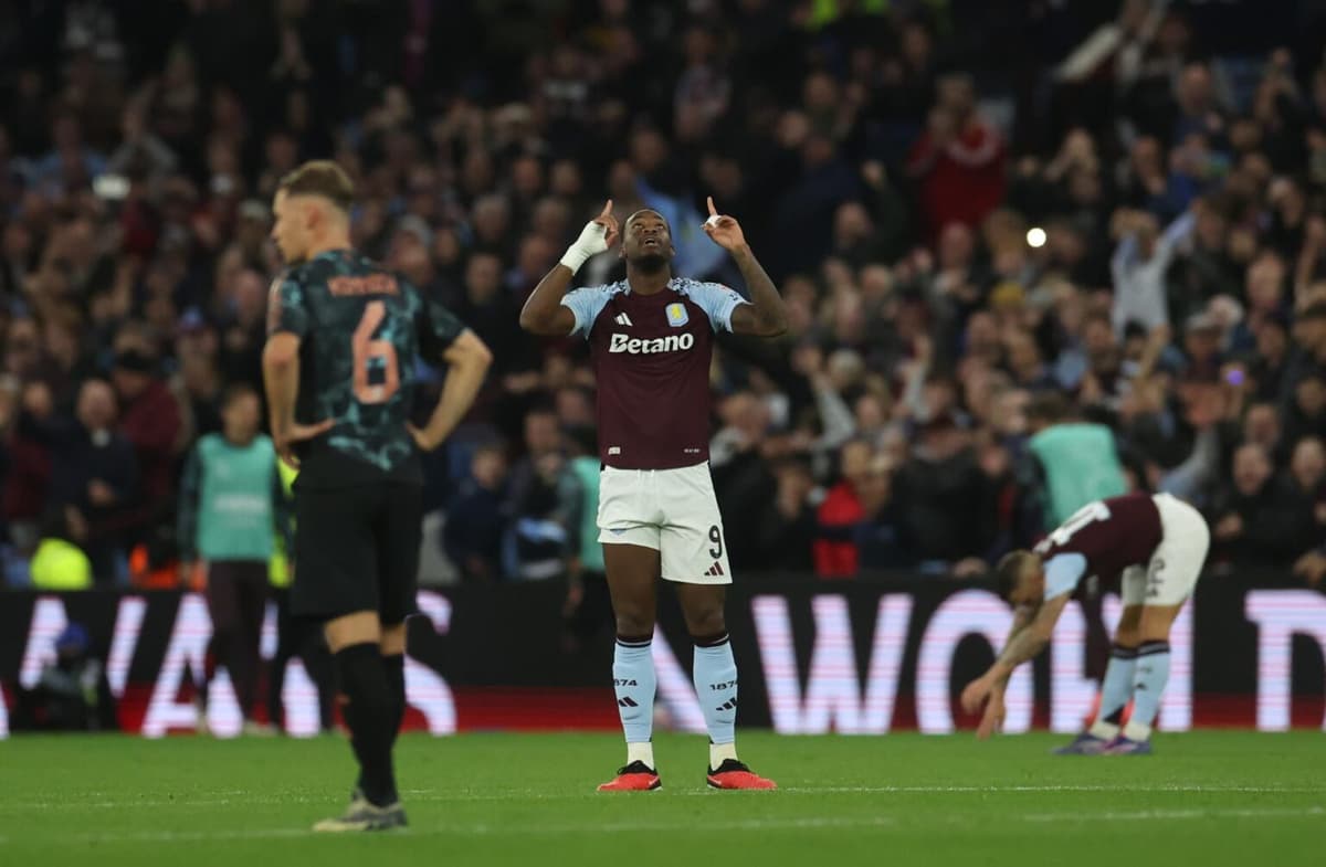2-0. Aston Villa imparable con gol del colombiano Duran
