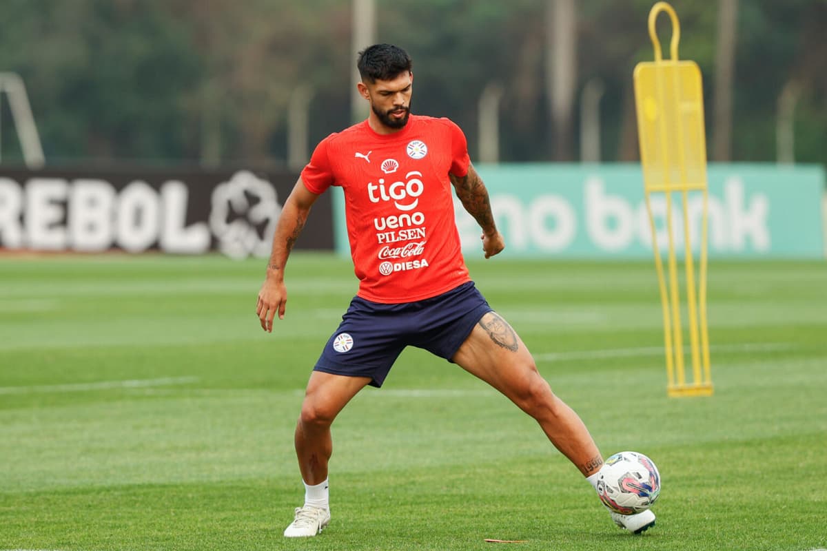 El paraguayo Alderete espera el triunfo ante Venezuela, en un duelo que será «una final»