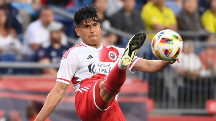 Cinco latinos saldrán de New England Revolution