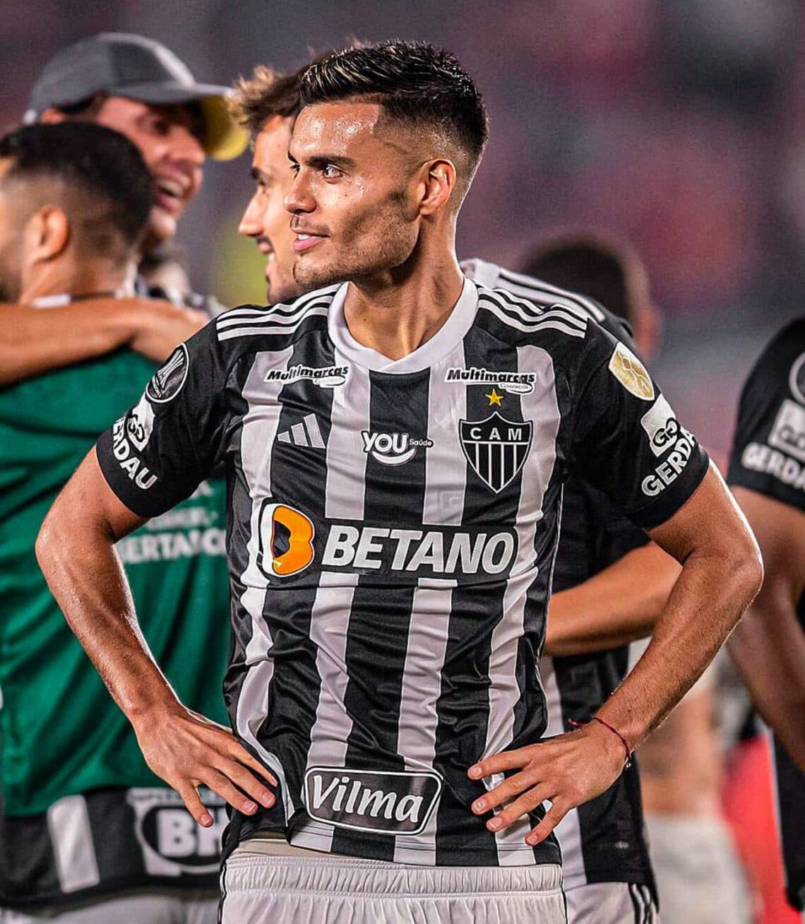 Flamengo y Mineiro no pasaron del empate con argentinos en cancha