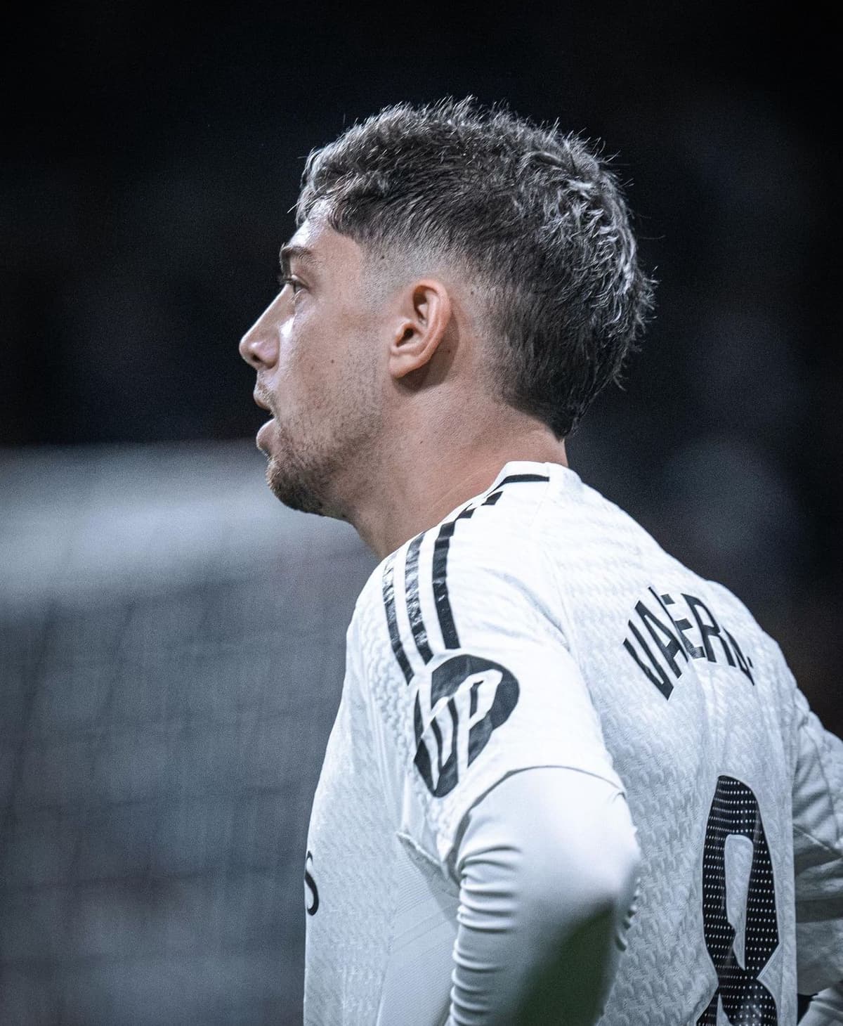 Uruguayos en LaLiga: Valverde lateral derecho y Araujo entrena con el grupo