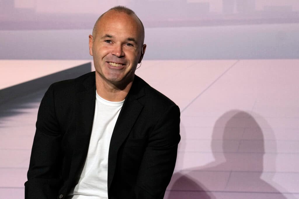 Español Iniesta se convierte en copropietario de equipo de la tercera categoría del fútbol danés