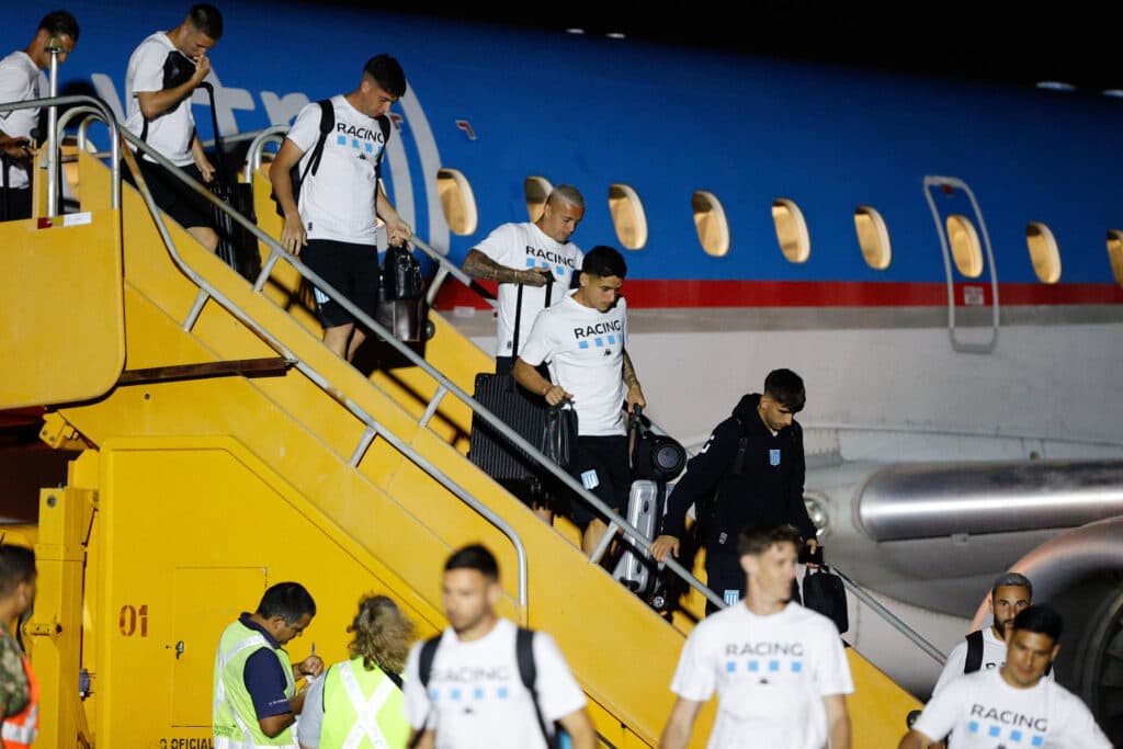 Racing llega a Paraguay para duelo ante Cruzeiro por la Copa Sudamericana