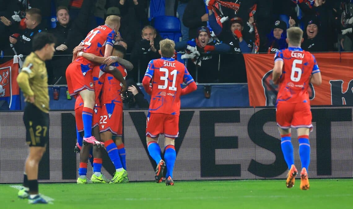 2-1. El Viktoria Pilsen tumba a la Real con un gol de rebote
