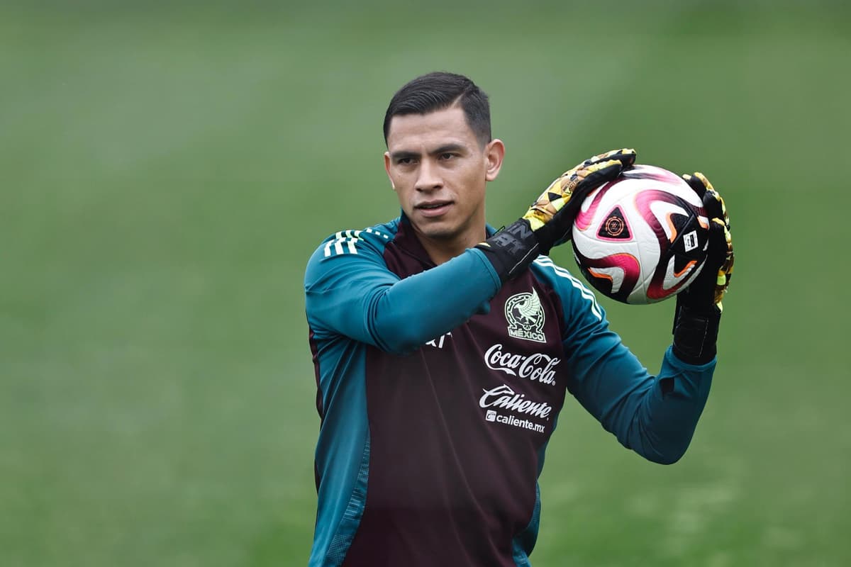 El mexicano Malagón se lesiona y es duda para estar en el Mundial con el Tri