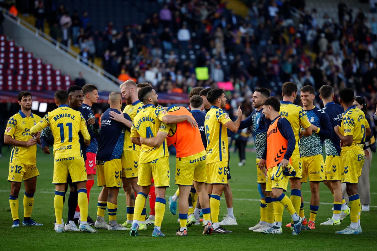 Las Palmas hace historia ante el Barcelona del brasileño Raphinha