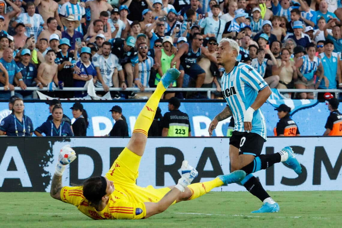Roger Martínez se declara un ‘Renacido’ y se lo atribuye a Racing
