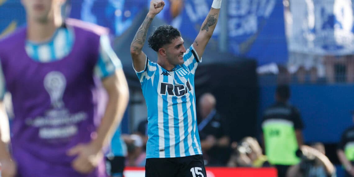 Con el gol del uruguayo Gastón Martirena al minuto 87 Racing remontó frente a Defensa y Justicia