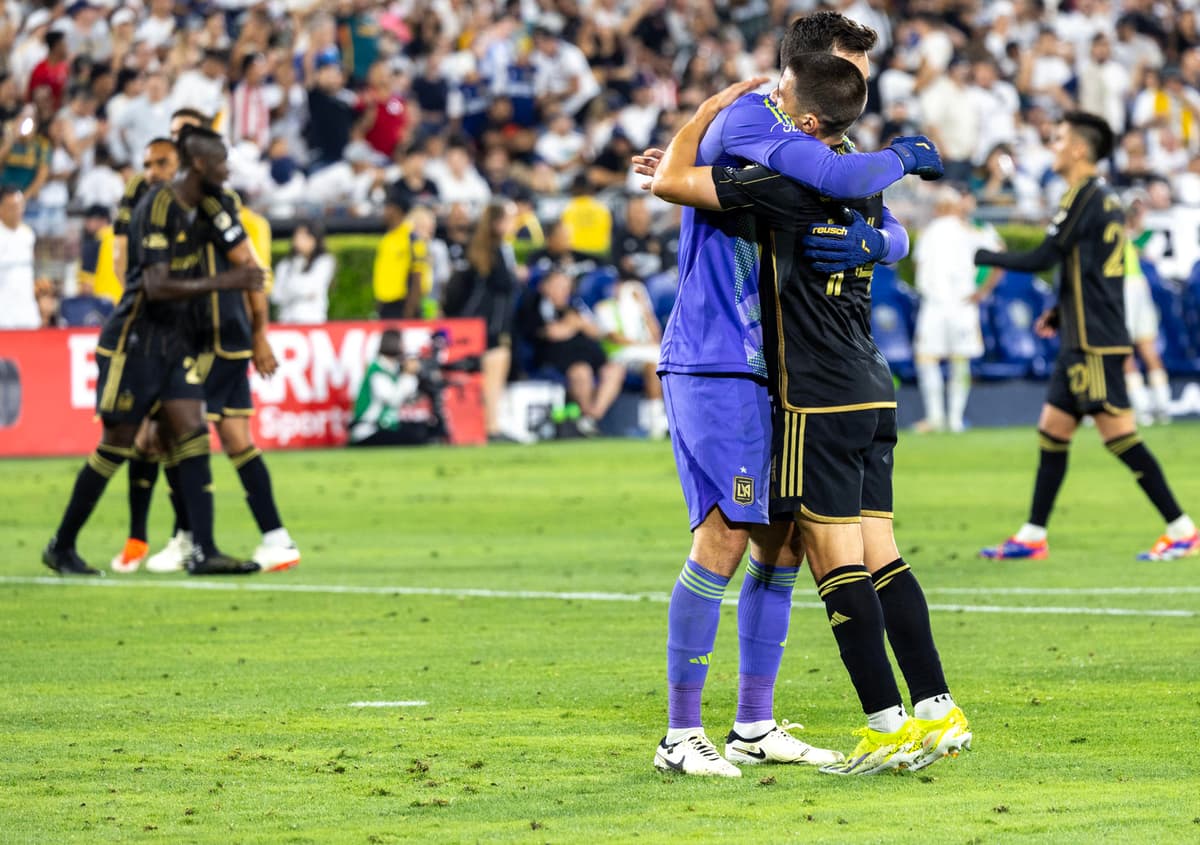 1-0. Con cuatro latinos LAFC elimina a Vancouver y se cita con Seattle en la semifinal del Oeste