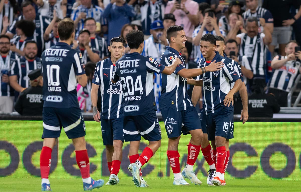 Monterrey recibe a los Pumas UNAM con un esperado duelo de españoles