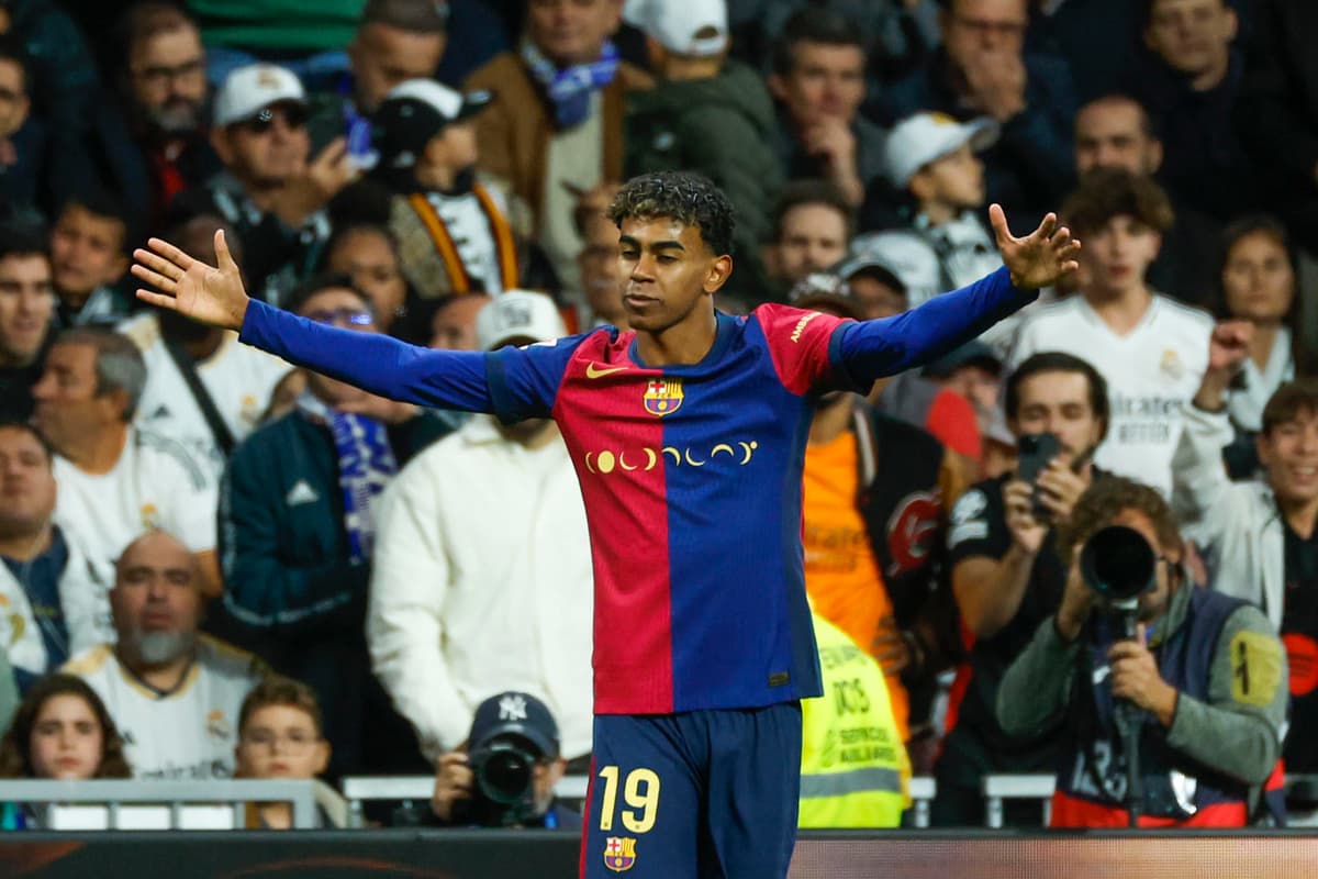 Detenidas 3 personas por insultos racistas a jugadores del Barcelona en el Clásico