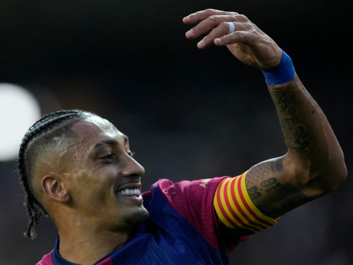 2-3. El Barça con gol del brasileño Raphinha incendia Dortmund