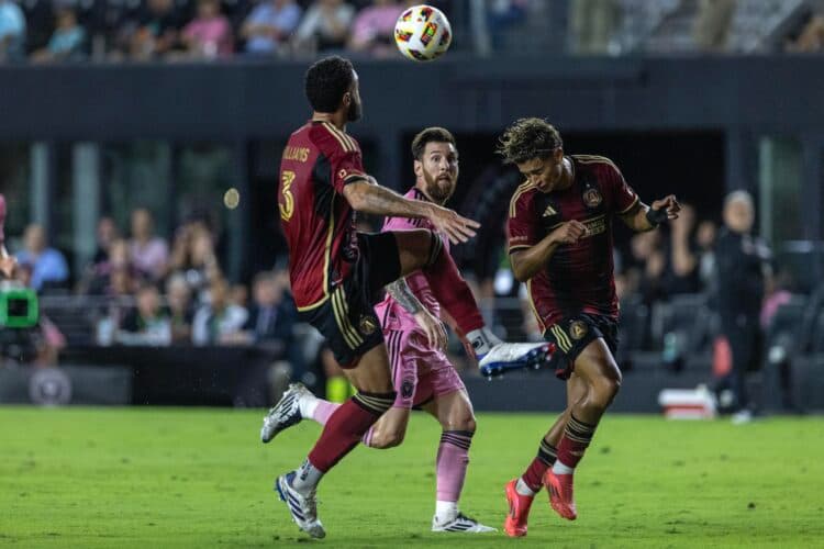 2-3. Argentino Messi y el Inter Miami se estrellan
