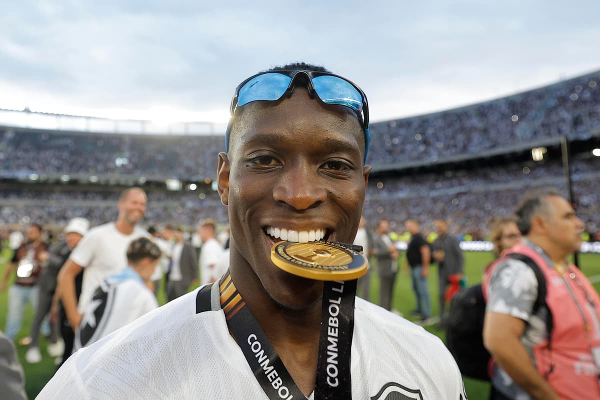 Brasileño Luiz Henrique: » Botafogo debe seguir centrado»