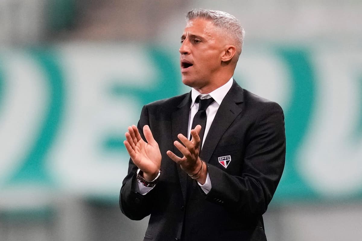 El argentino Hernán Crespo deja de ser el técnico del Al Ain