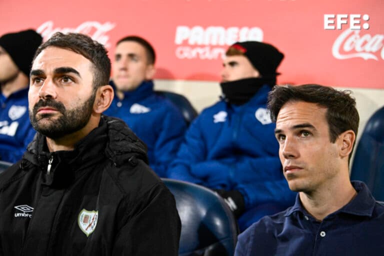 Iñigo Pérez sobre James y Raúl de Tomás: «El club no ha apartado a nadie»