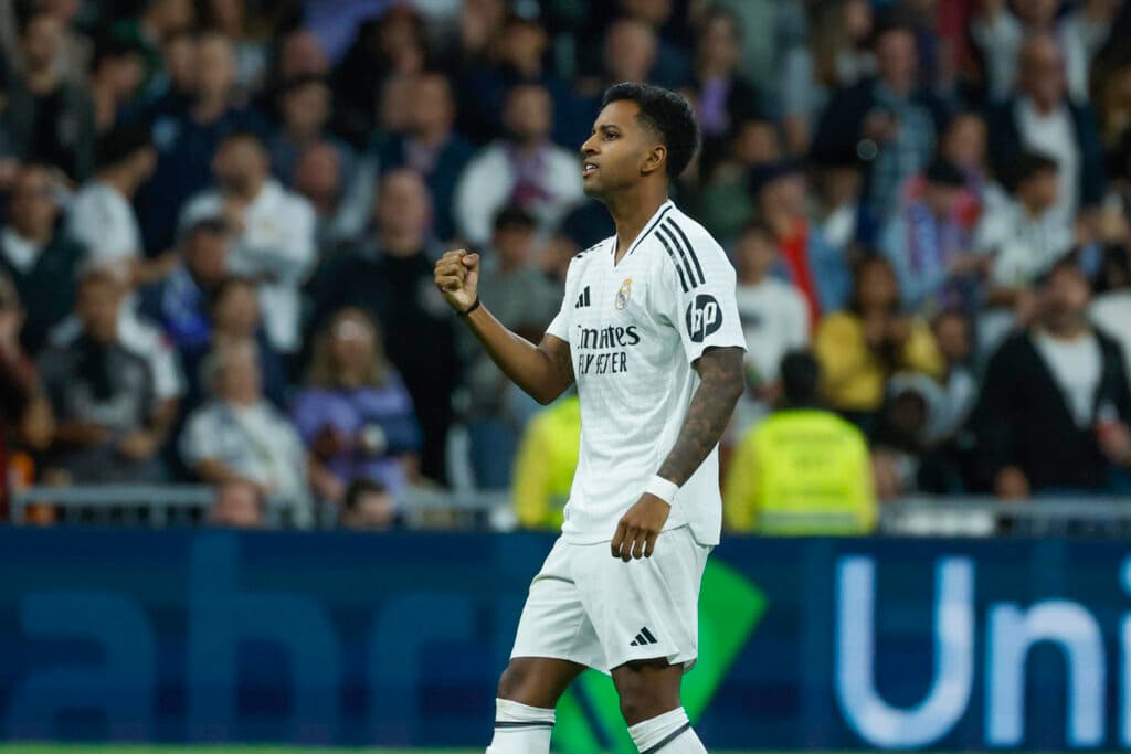 Brasileño Rodrygo vuelve directo al once titular