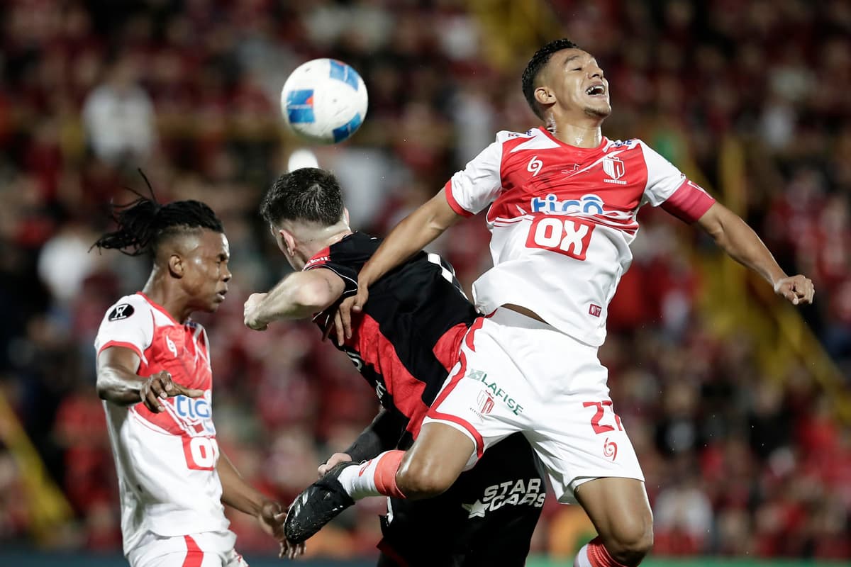 Argentinos y colombianos, se ponen a un paso de la final en la liga de Nicaragua