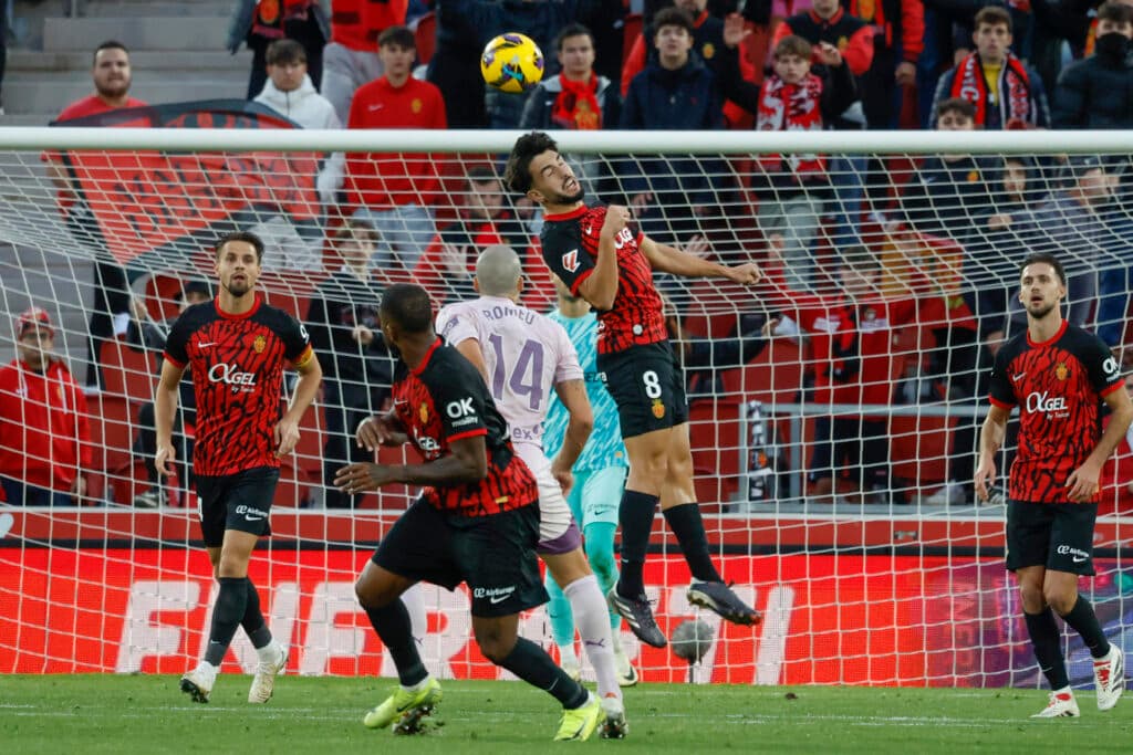 2-1. El Mallorca, con diez, tumba al Girona