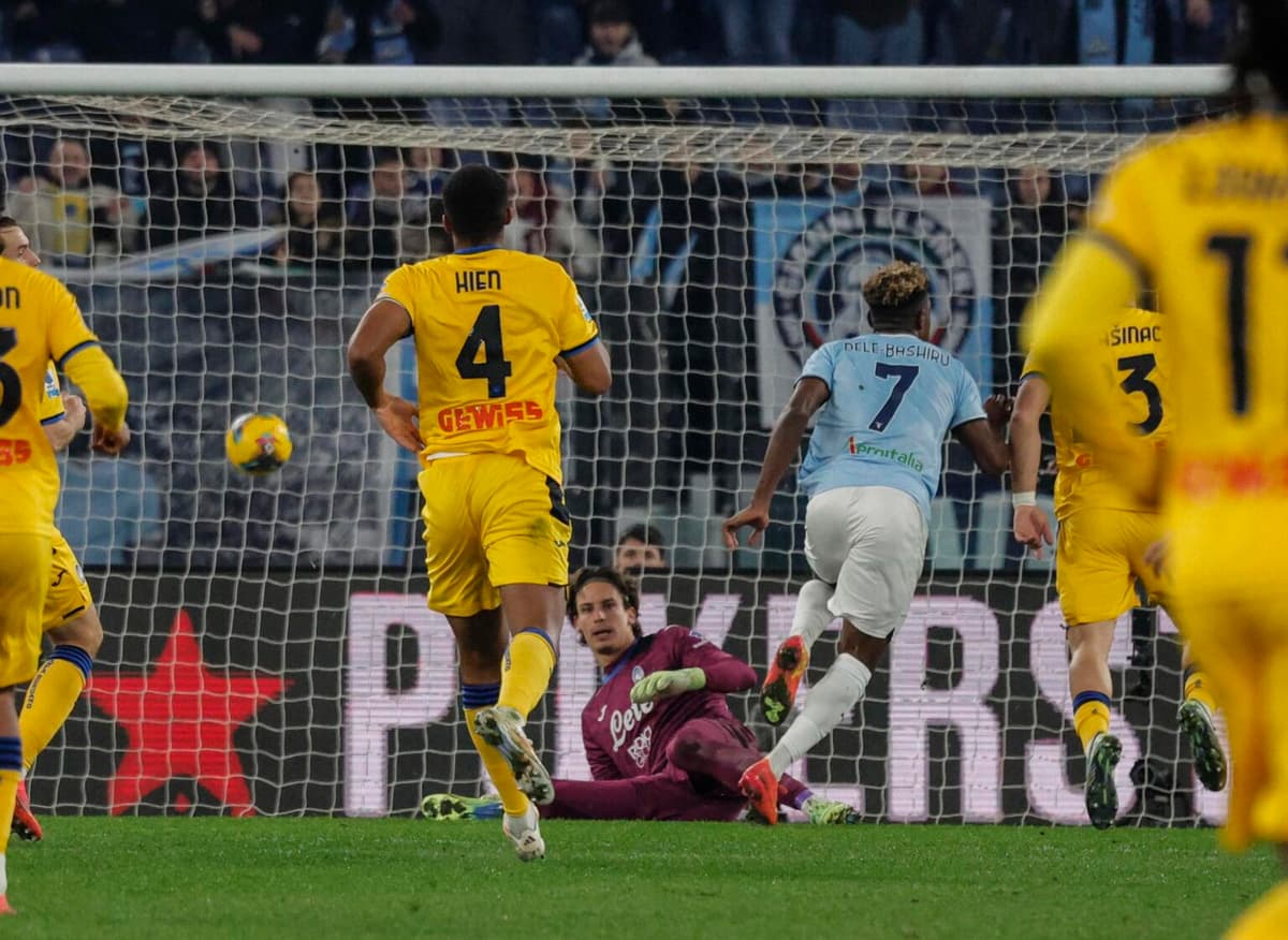 1-1. Con colombiano Cuadrado, el Atalanta salva el liderato