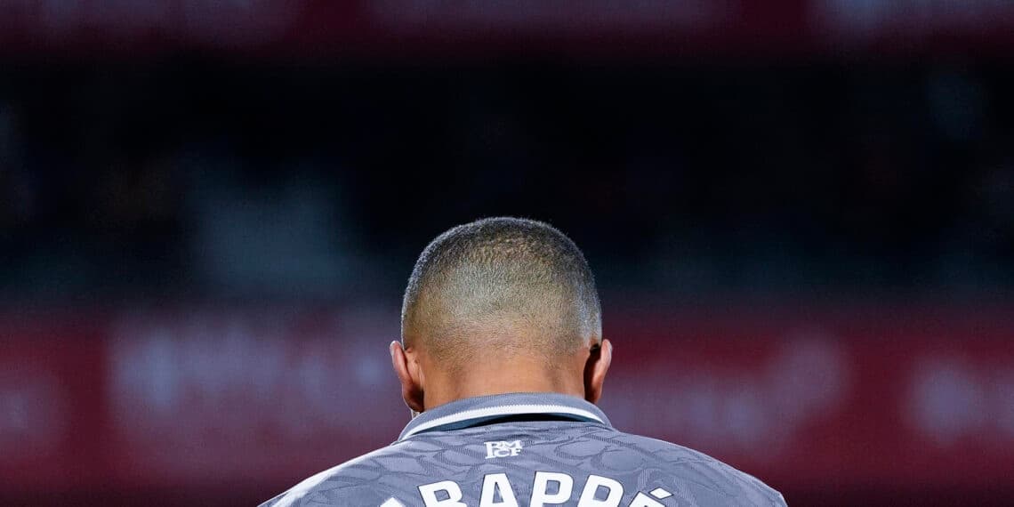 El francés Mbappé desmiente que esté deprimido y afirma que va a «triunfar» en el Real Madrid