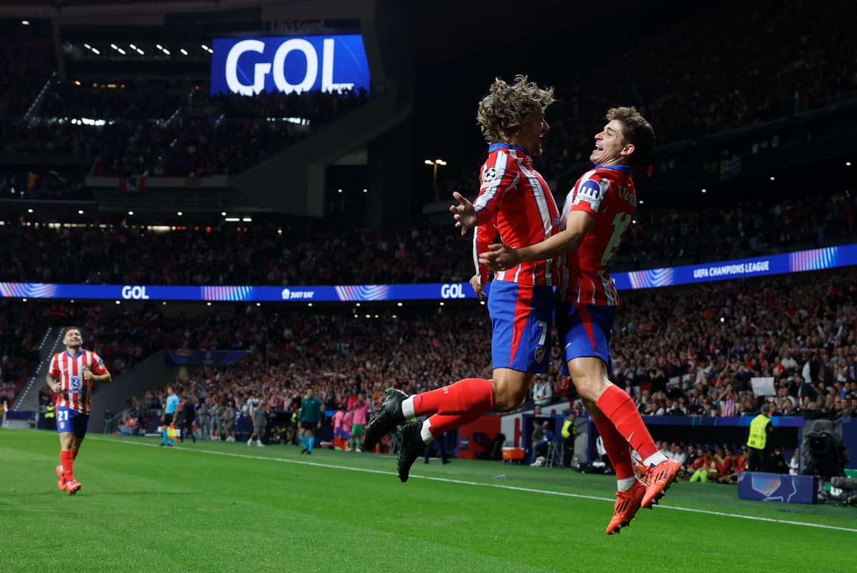 El salto del argentino Julián Alvarez, más goles de Griezmann