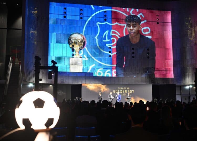 Español Lamine Yamal: «El Barcelona es el club de mi vida»