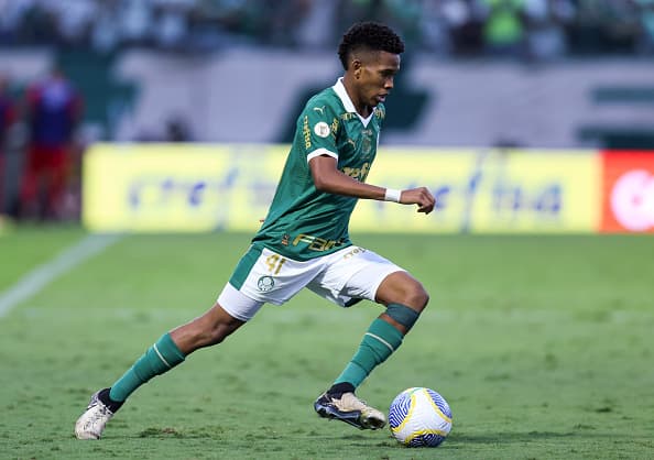 Brasileño Estevao: Una joven promesa del fútbol en 2025