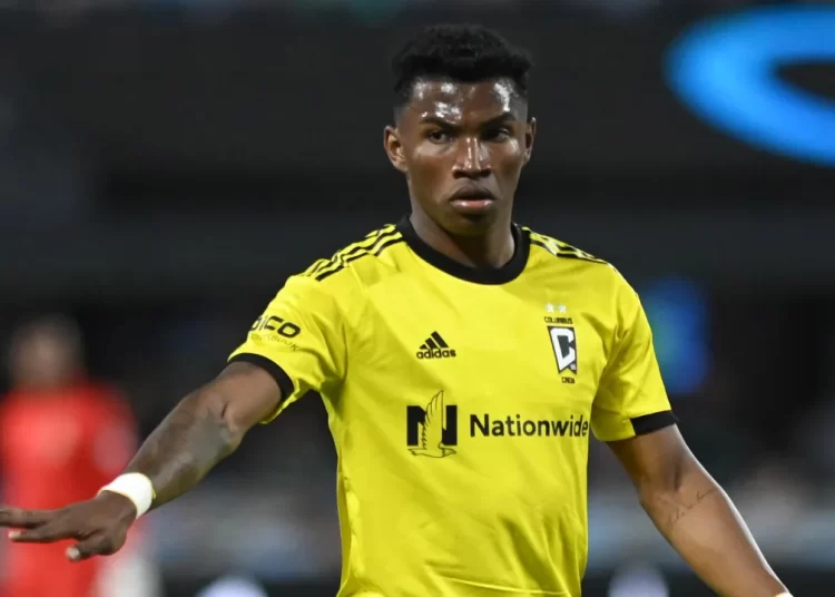 Colombiano sale, costarricense llega: cambios en el ataque de New England Revolution