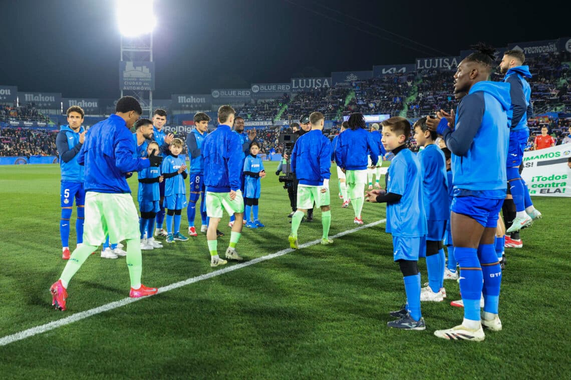 Los Brasileños en los equipos españoles: pasillo al Barcelona y el Madrid el mejor del mundo