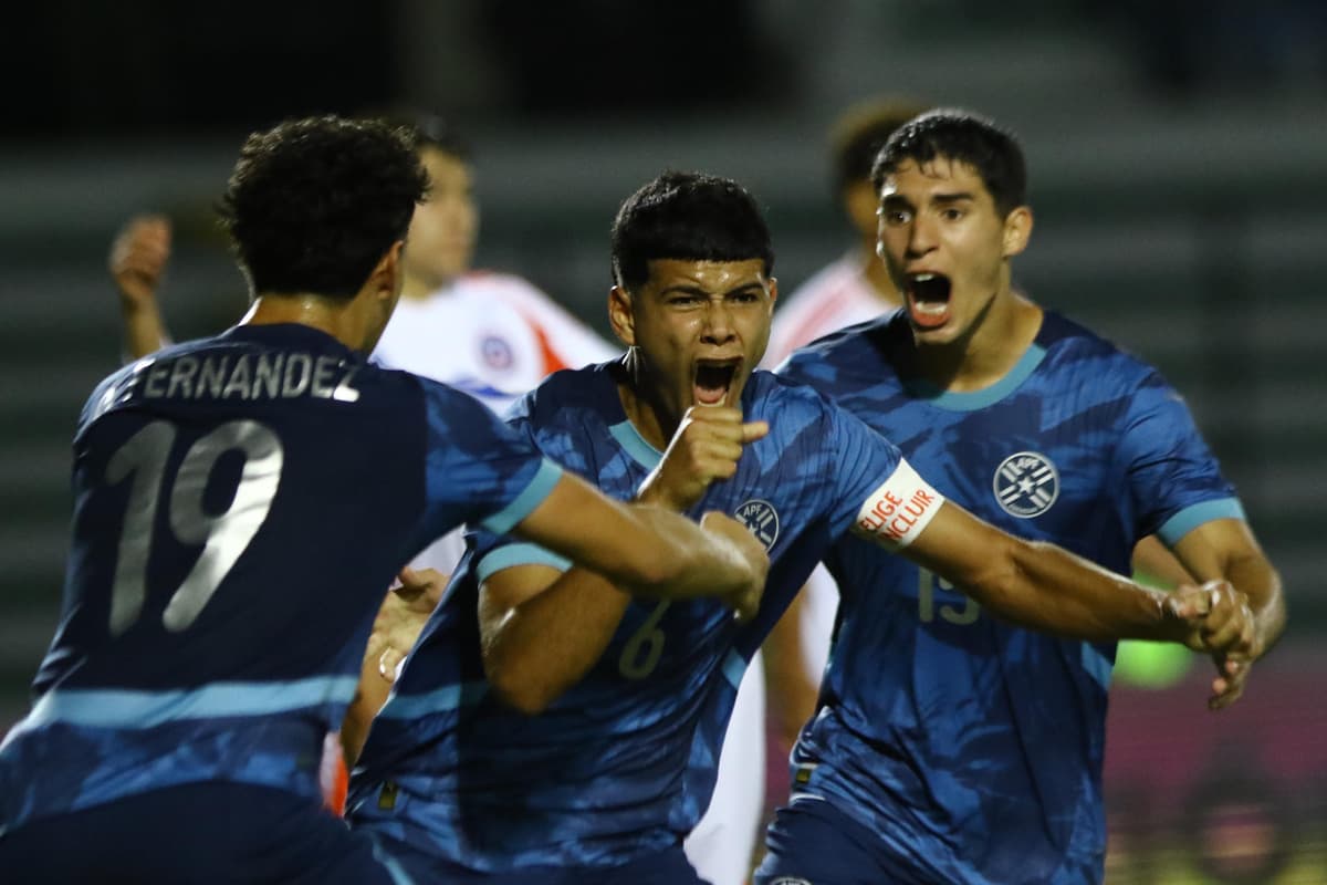 Uruguay, Paraguay y Chile avanzan en ese orden al hexagonal final que comienza el martes