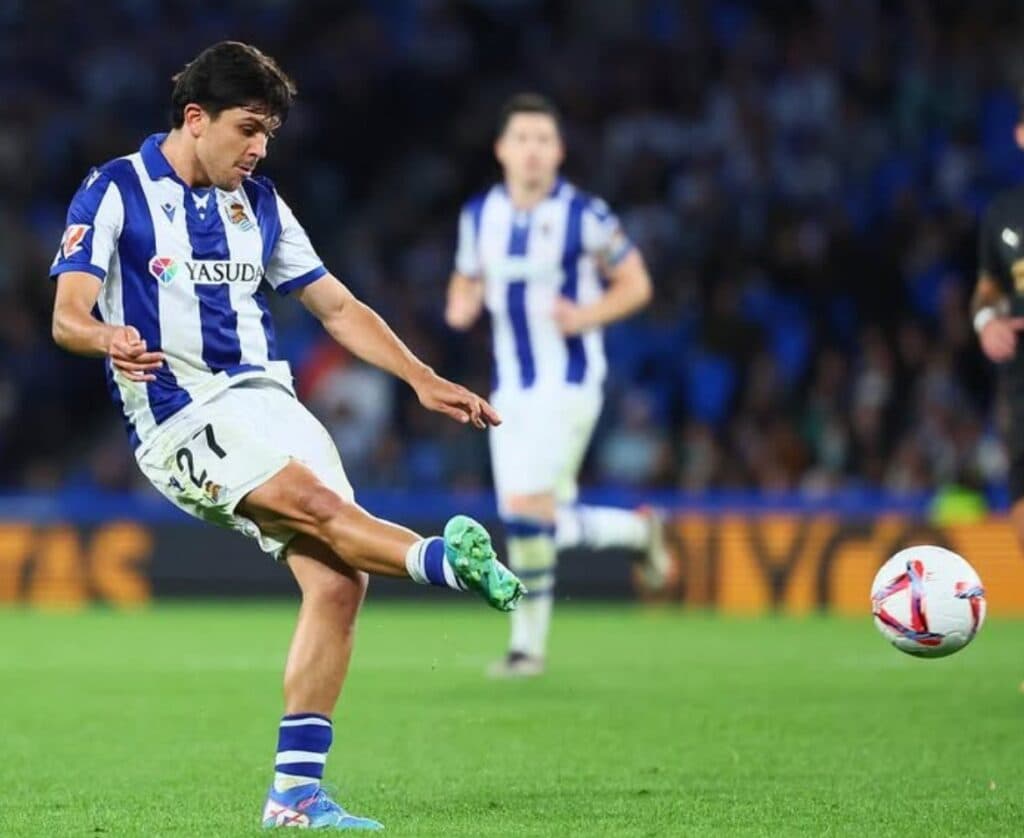 La Real Sociedad del venezolano Aramburu con los ojos en Europa