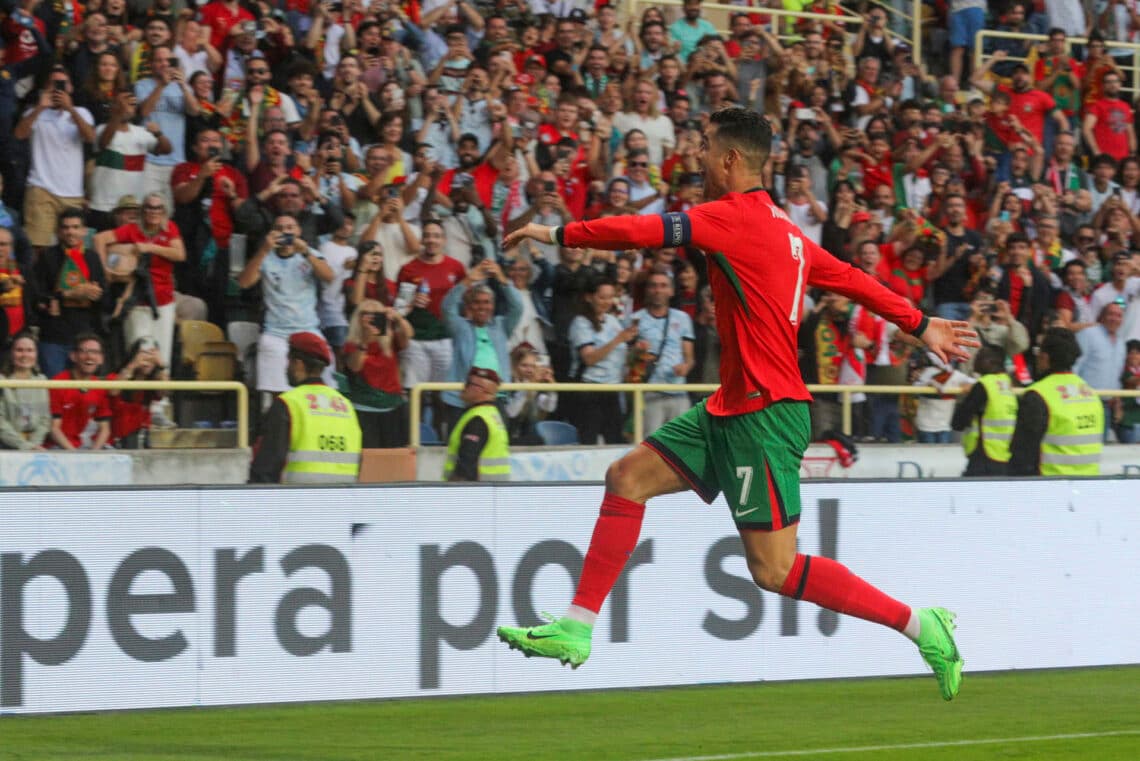Los portugueses, a los pies de Cristiano Ronaldo en su 40 cumpleaños
