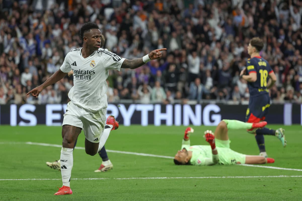 El Real Madrid mantiene el pulso a medio gas, con el brasileño Vinicius como conductor