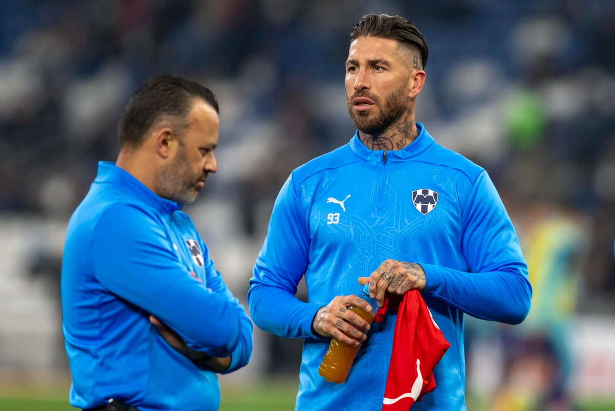 El español Sergio Ramos jugará este martes su primer partido como visitante