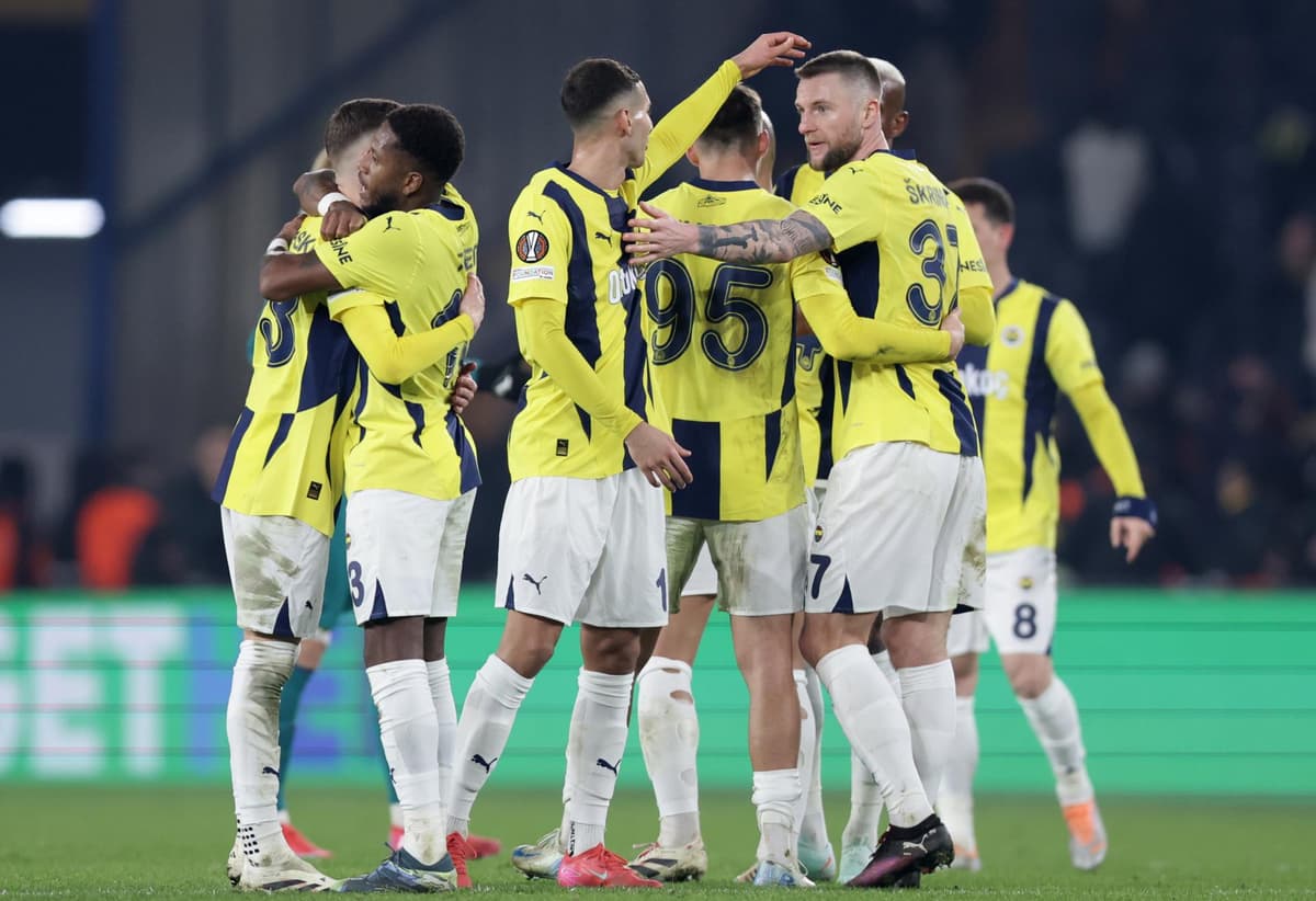 El colombiano John Durán le da el pase a la final de la Supercopa turca al Fenerbahçe