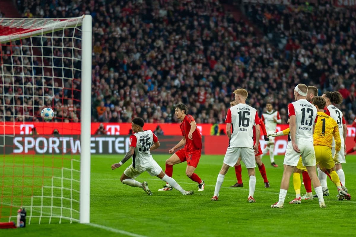 El Bayern demuestra su categoría frente al Eintracht, del brasileño Tuta
