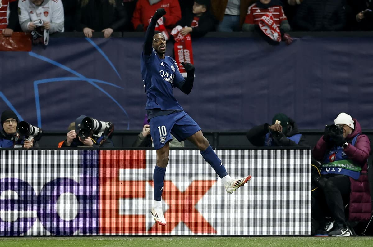 PSG con el ecuatoriano Pacho, pone un pie en octavos