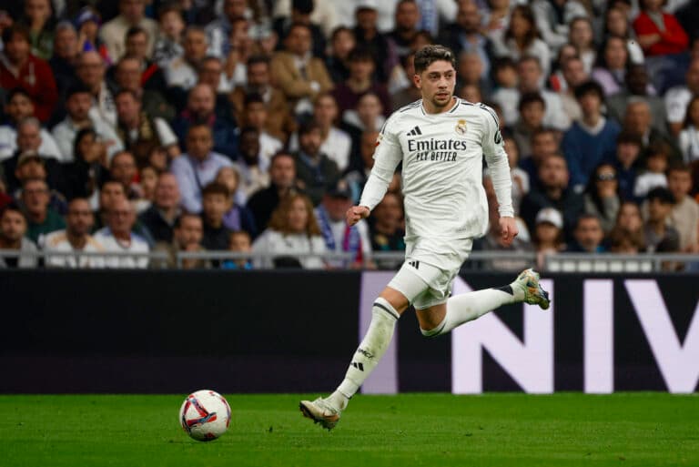 El uruguayo Federico Valverde al 100% para el derbi