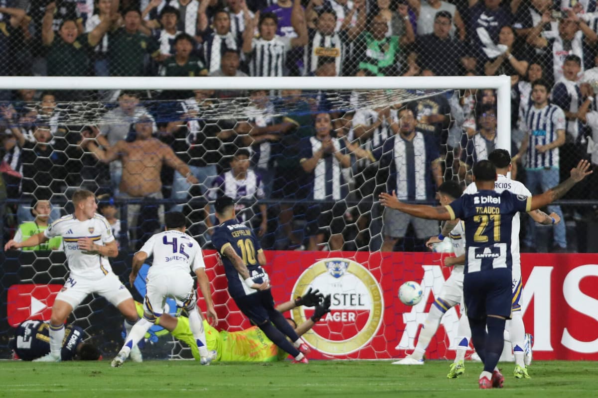 El uruguayo Ceppelini da el triunfo a Alianza Lima ante Boca