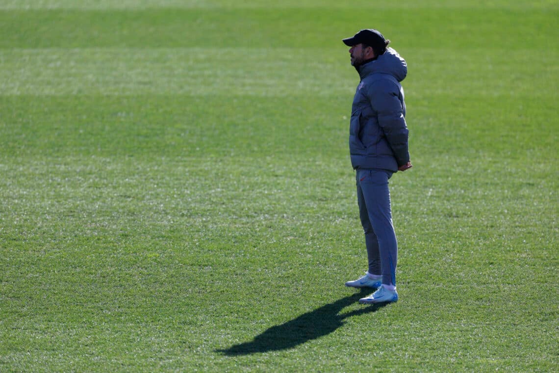 Argentino Simeone concentra a 24 jugadores para el derbi