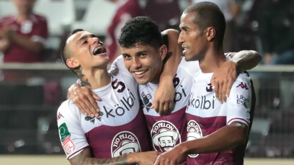 Saprissa con gol argentino toma ventaja ante Vancouver Whitecaps en la Concacaf