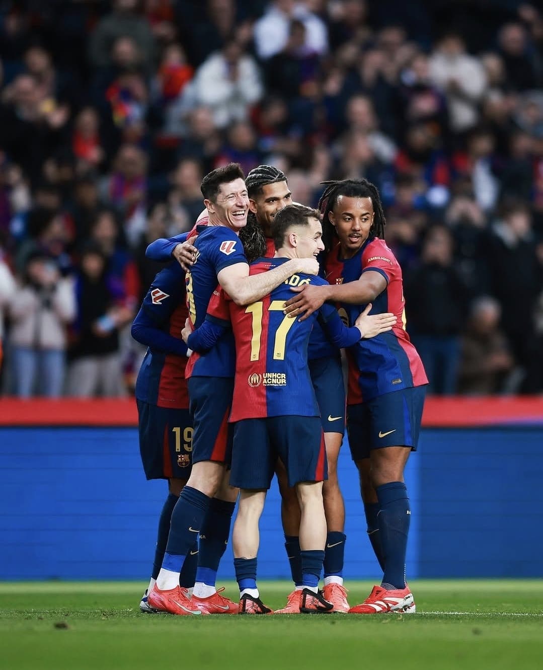 El «poder latino» del FC Barcelona: golea y sigue líder