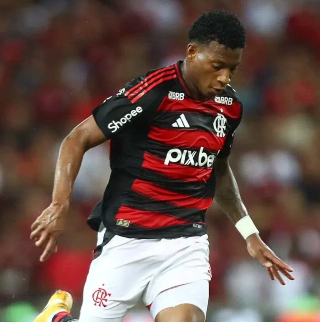 Flamengo con el ecuatoriano Plata, empata con Cruzeiro y mantiene el liderato