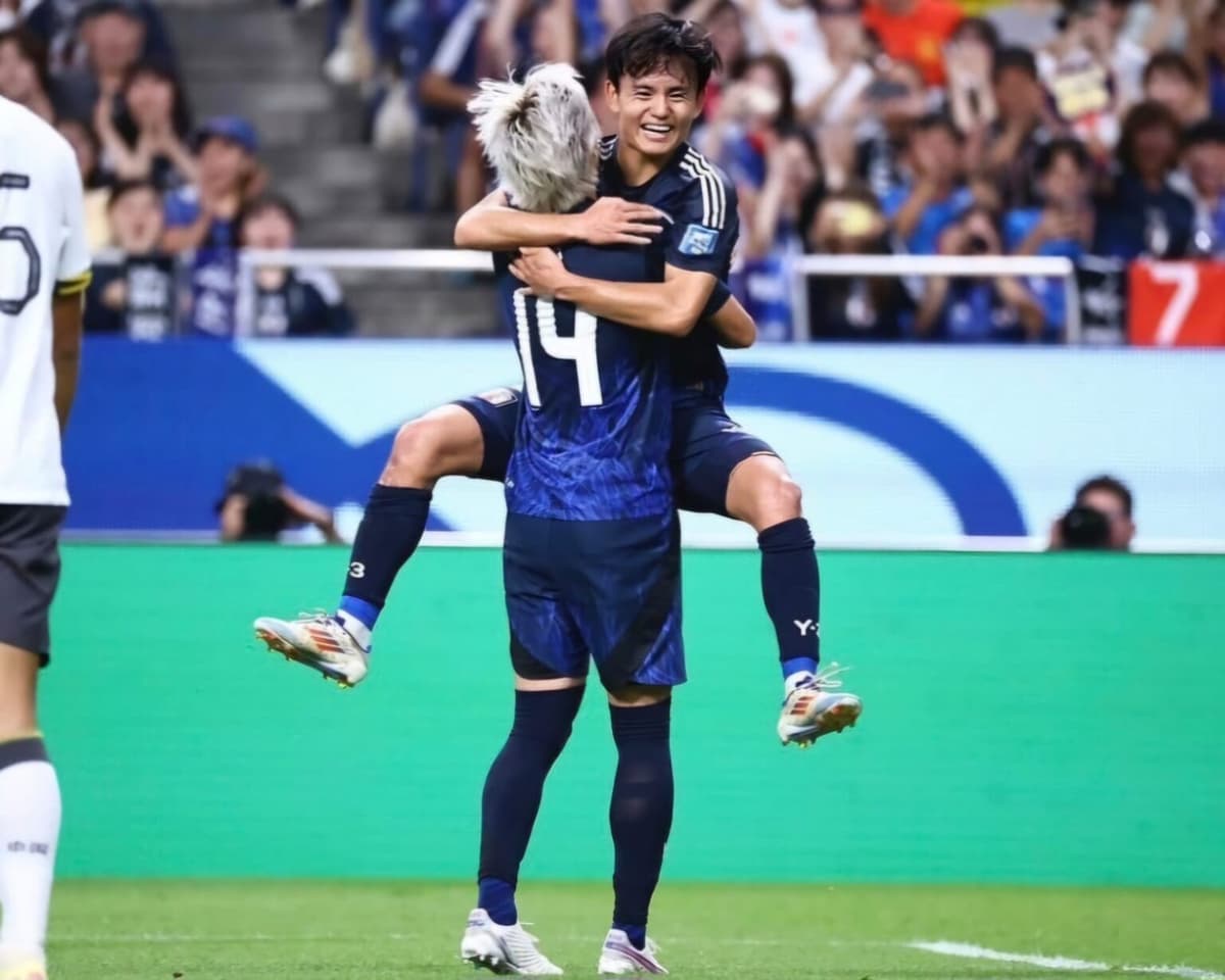 Los latinos que «festejan» clasificación de Japón al Mundial