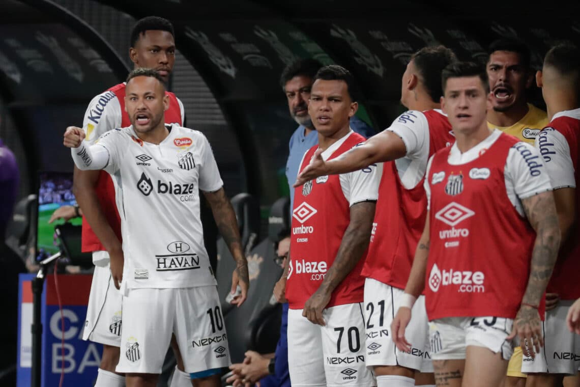 Santos sin Neymar cae ante el Corinthians de Depay