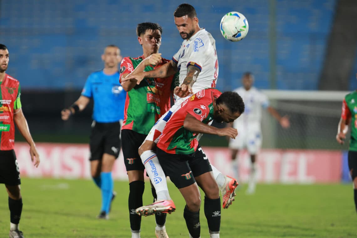 0-0. Boston River y Bahia dejan todo para la vuelta