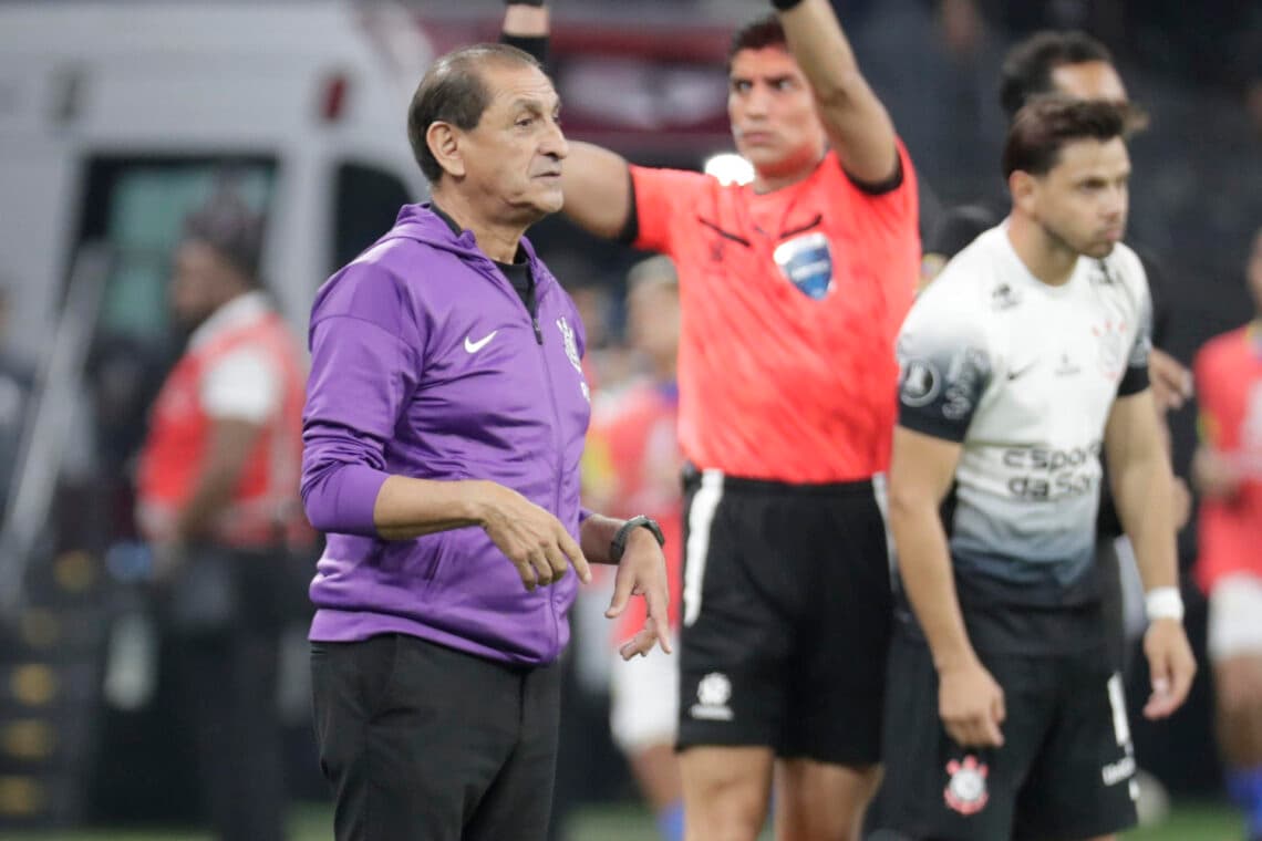 La Libertadores define el futuro de DT argentino en Brasil