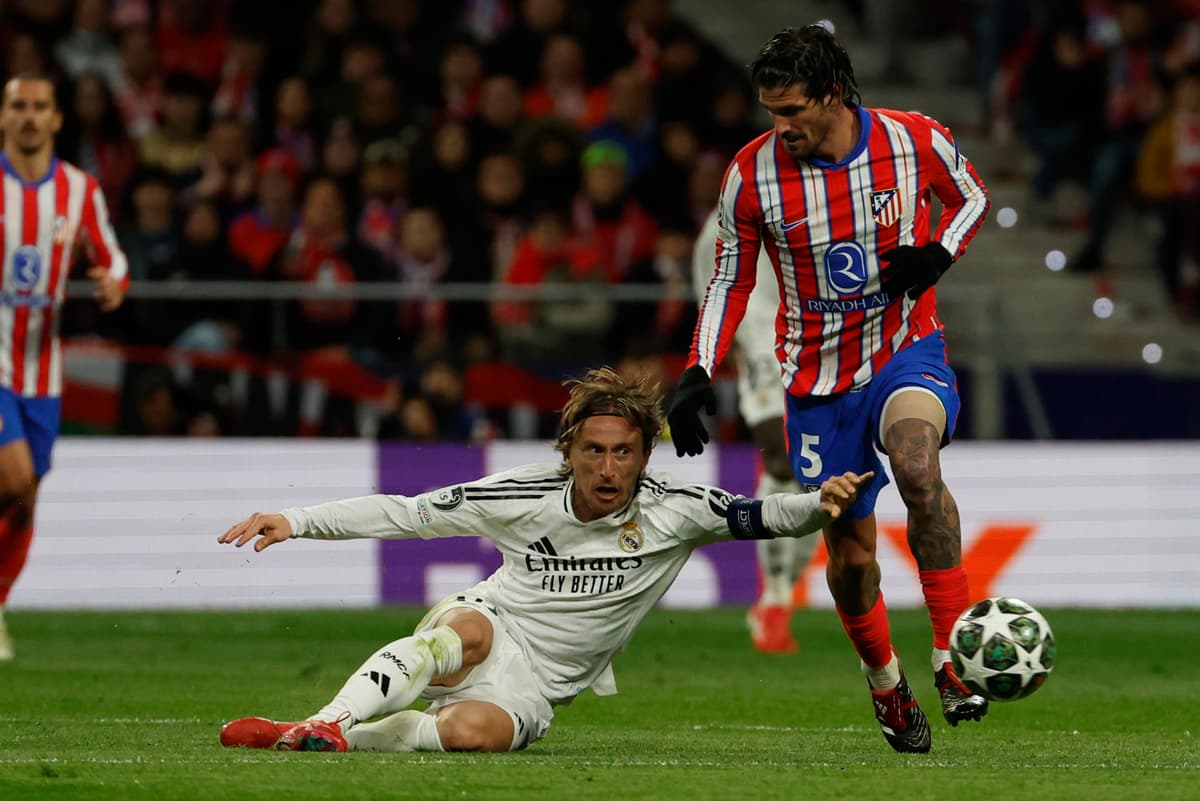 El argentino Simeone, pendiente de De Paul para recibir al Barcelona
