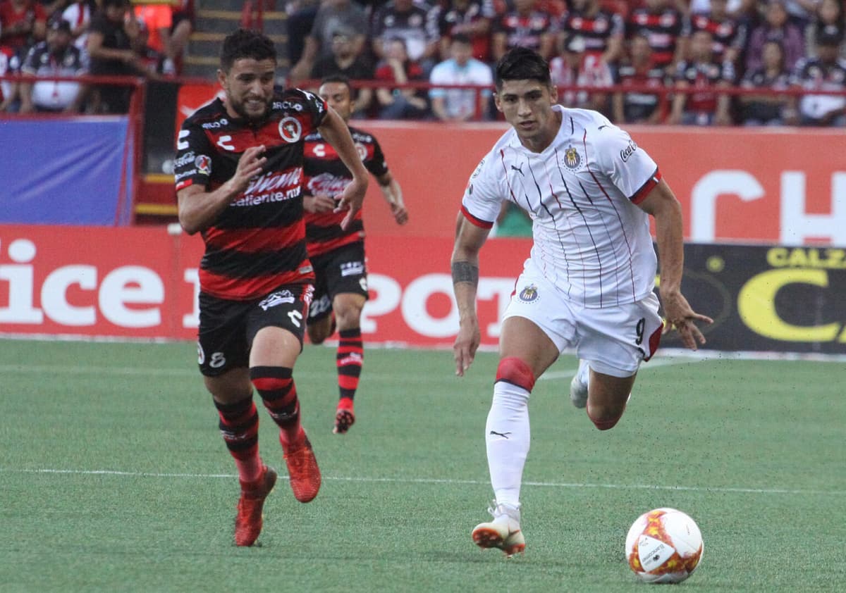 El mexicano Alan Pulido dice que comparte el liderazgo con ‘Chicharito’